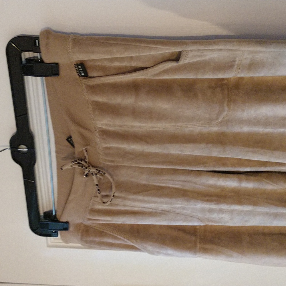Y2K BCBG Maxazria velour 2 piece matching track outfit - Picture 7 of 11